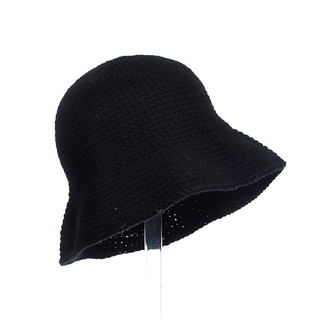 A black Joplin Sun Hat on a mannequin.