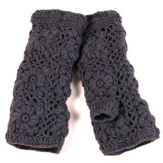 Flower Crochet Handwarmers2