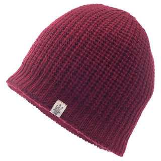 The Cardigan knit beanie hat in burgundy.